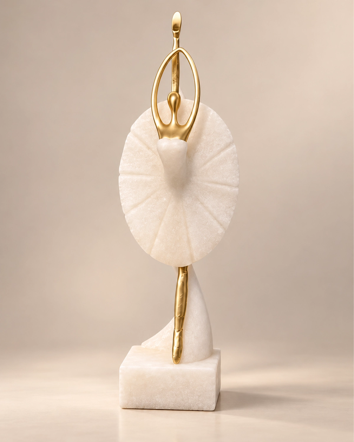 Eternia Mermer Görünümlü Gold Detaylı Modern Balerin Dekoratif Obje 35x10 Cm